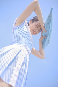 与君初相识恰似故人归